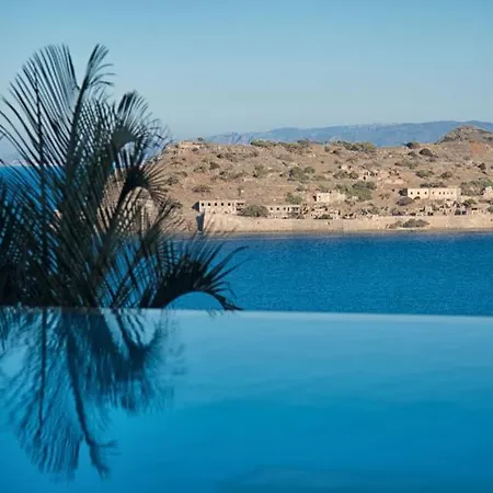 Villa Plaka *
