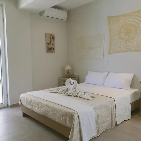 Christina Boutique * Elounda