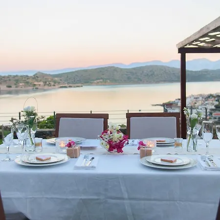 Villa Plaka *