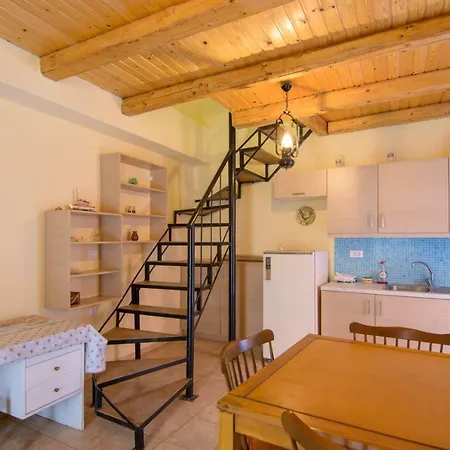 Ferienhaus Lilas Traditional Maisonette Elounda