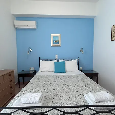 Sea-front Cozy Apartment Elounda (Crete)