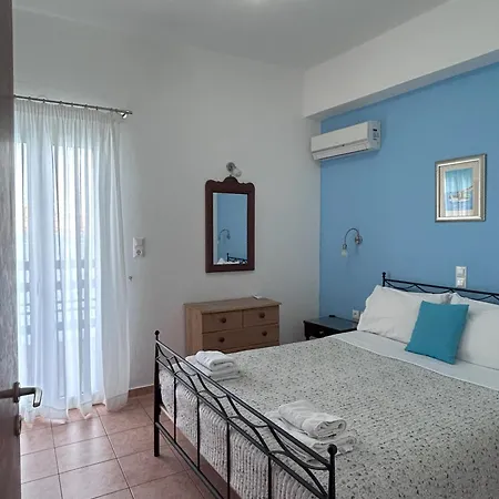 Sea-front Cozy Apartment
