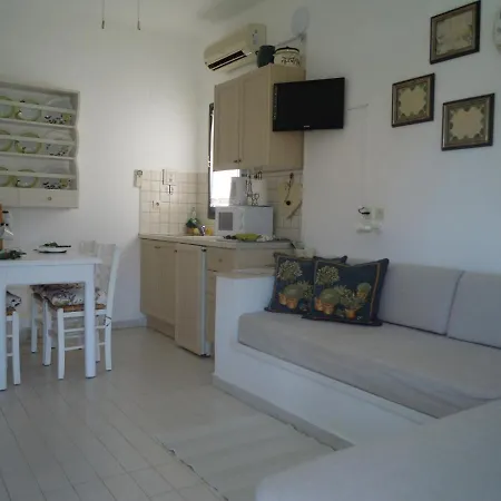 Apartment Palemilos *