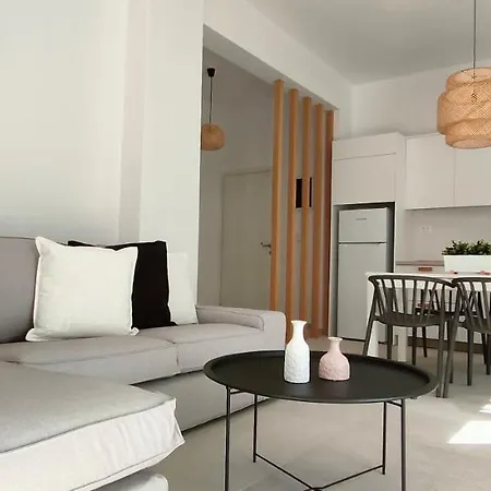 Kelly's Urban Apartment