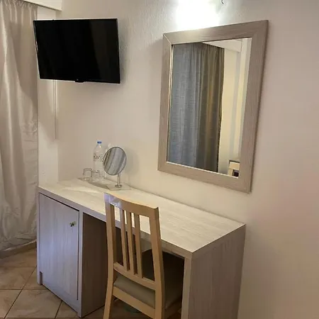 Hotel Aristea 3*