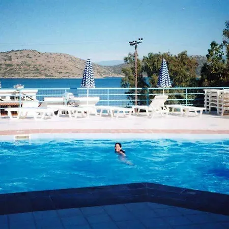 Aparthotel Tasmania Village 2*